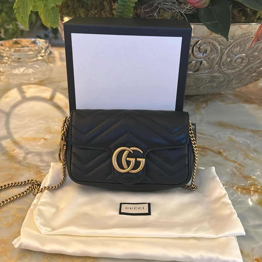 GG Marmont Super Mini Bag